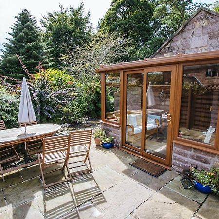 Willow Cottage With Private Hot Tub Upper Hulme 外观 照片